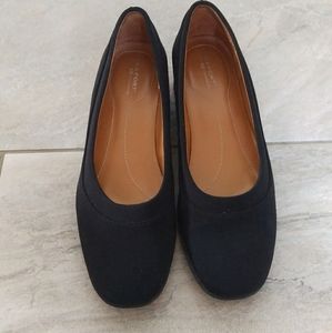 Black Rockport Women's Slip-on Shoes